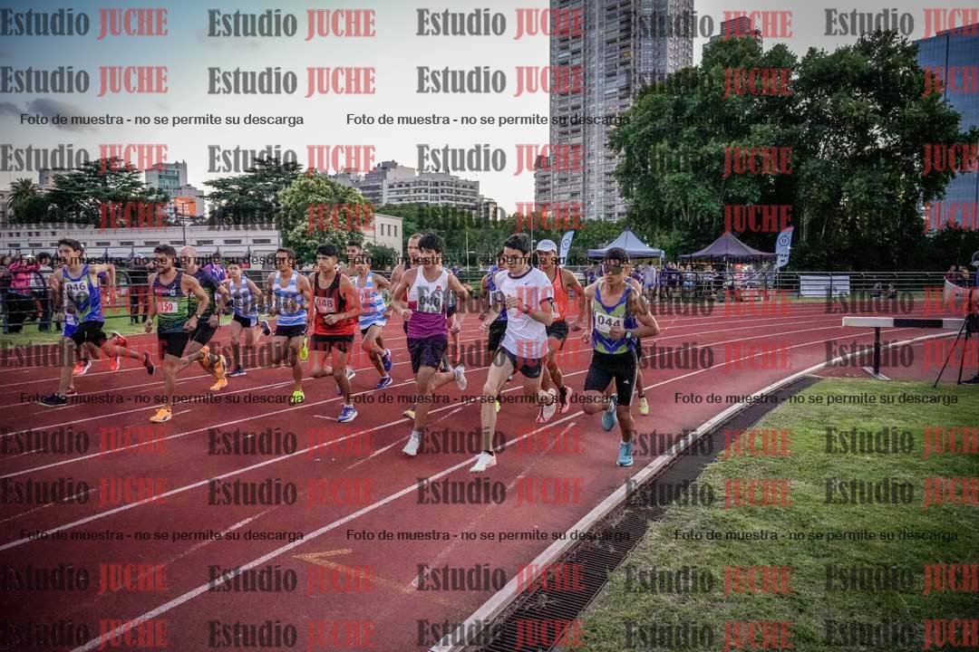 Fotos de los 1500 m llanos de varones