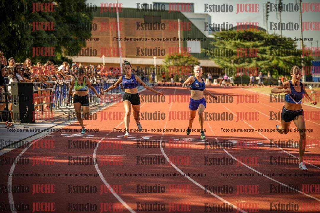 Fotos de los 100 m llanos de mujeres - FINAL U20