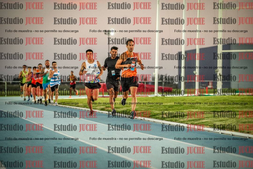 Fotos de los 3000 m llanos de varones