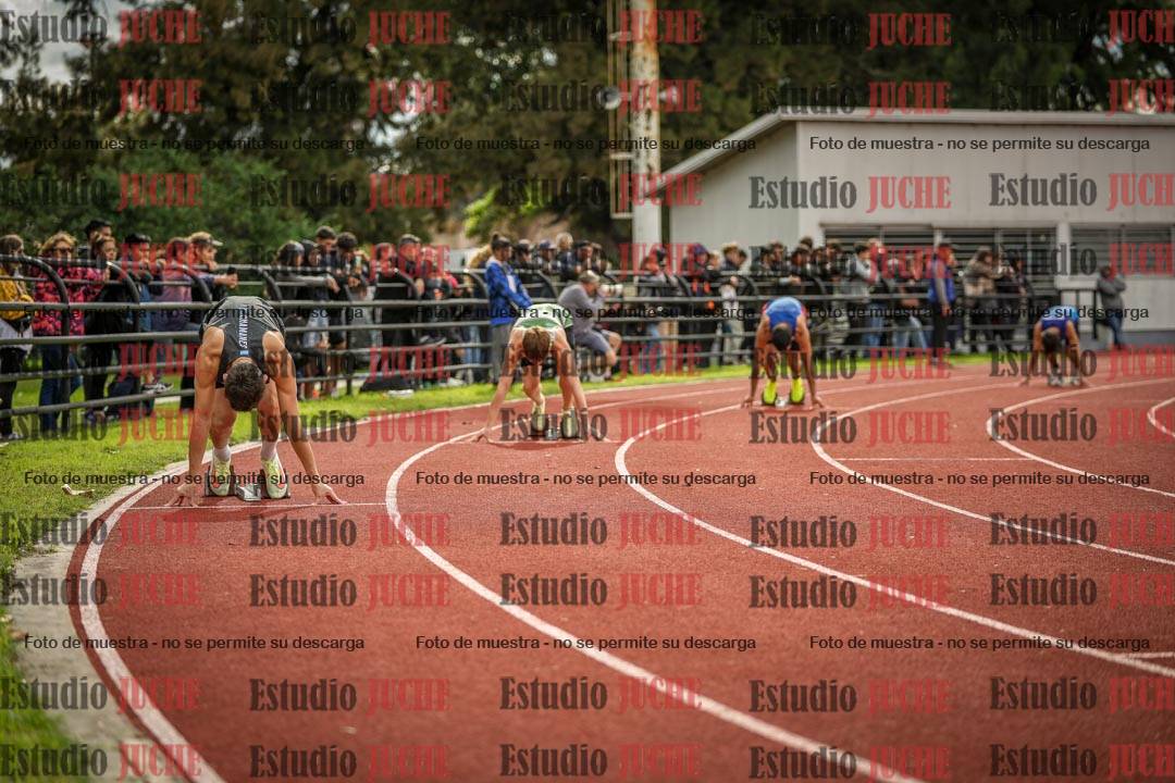 Fotos de los 400 m llanos de varones