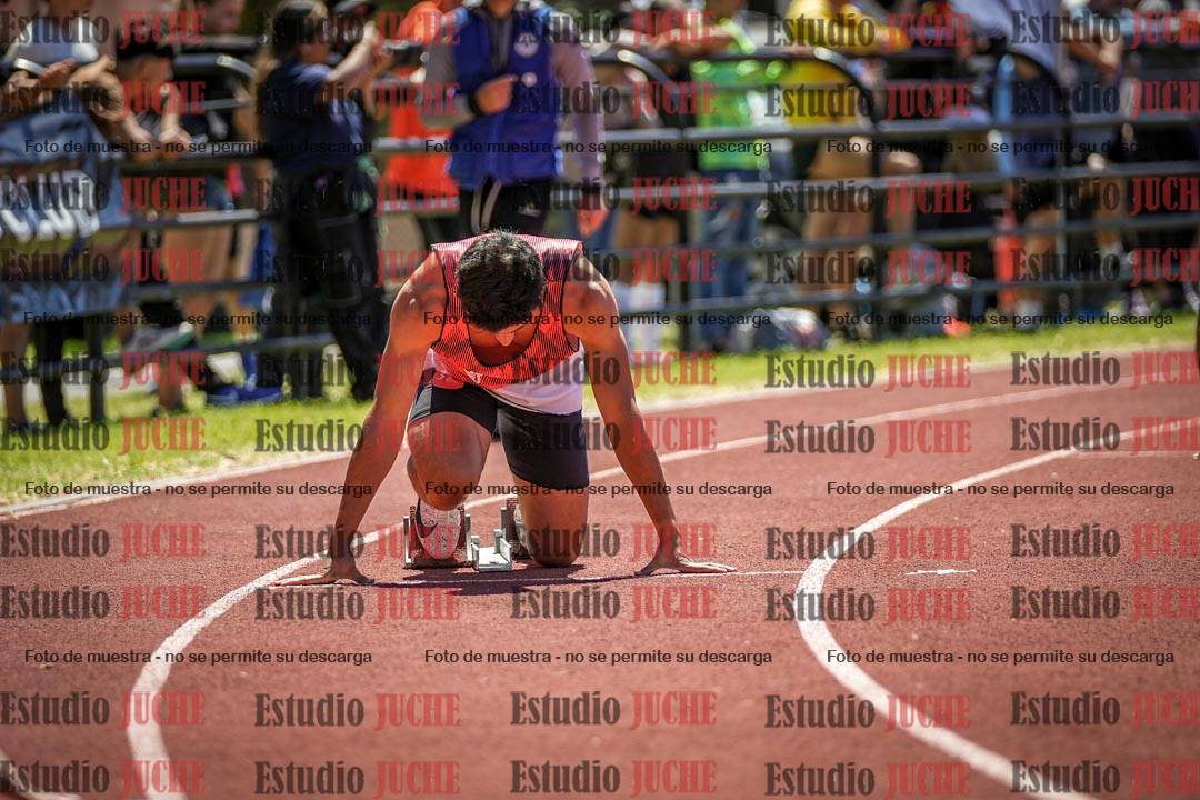 Fotos de los 400 m llanos de varones