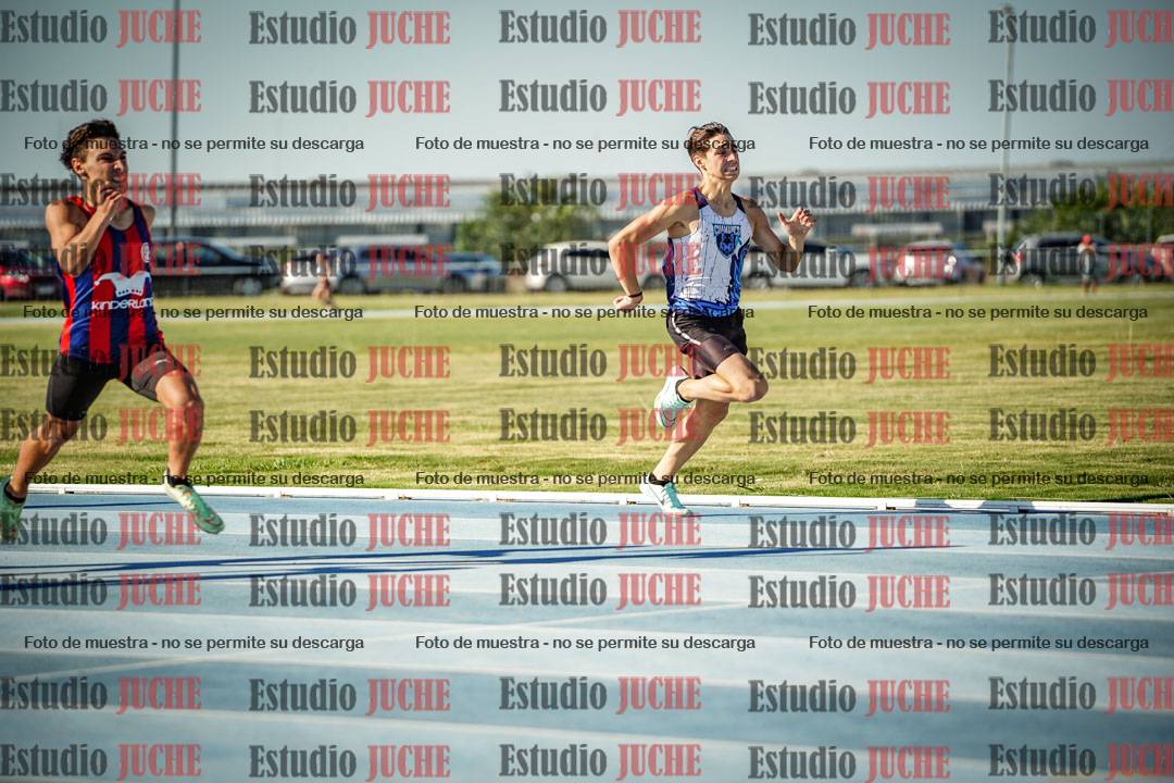 Fotos de los 400 m llanos de varones