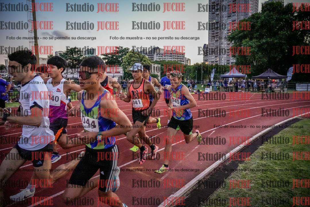 Fotos de los 1500 m llanos de varones