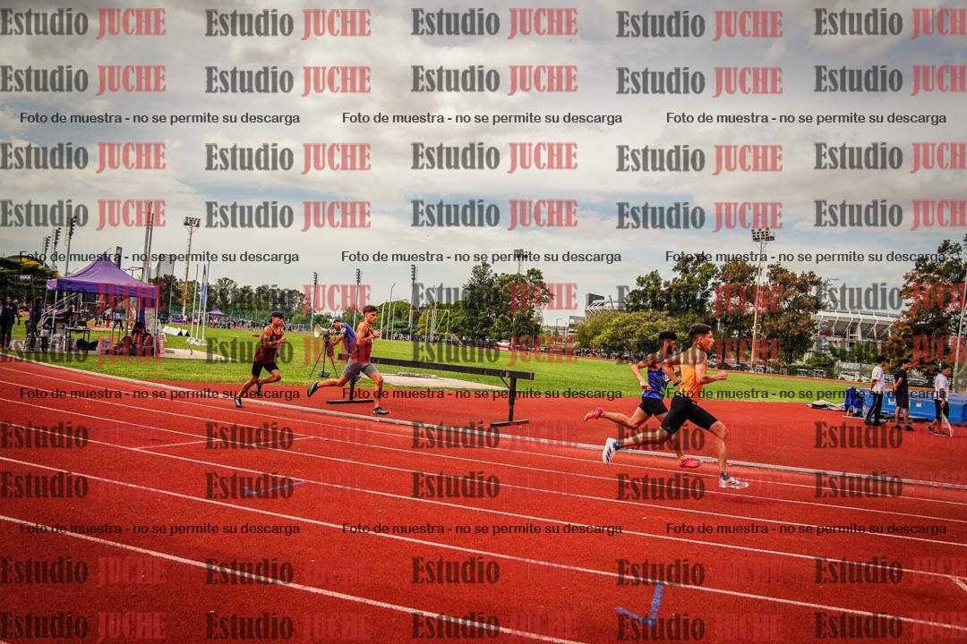 Fotos de los 800 m de varones