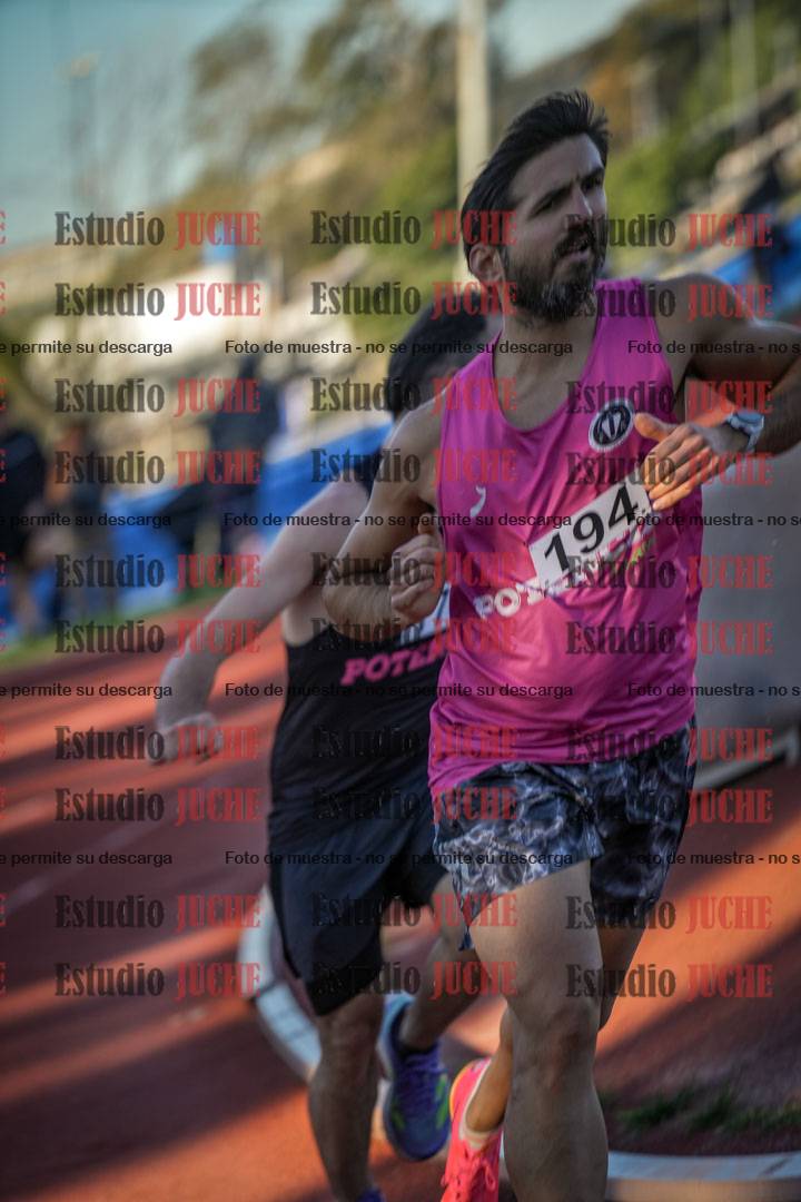 Fotos de los 3000 m llanos de varones