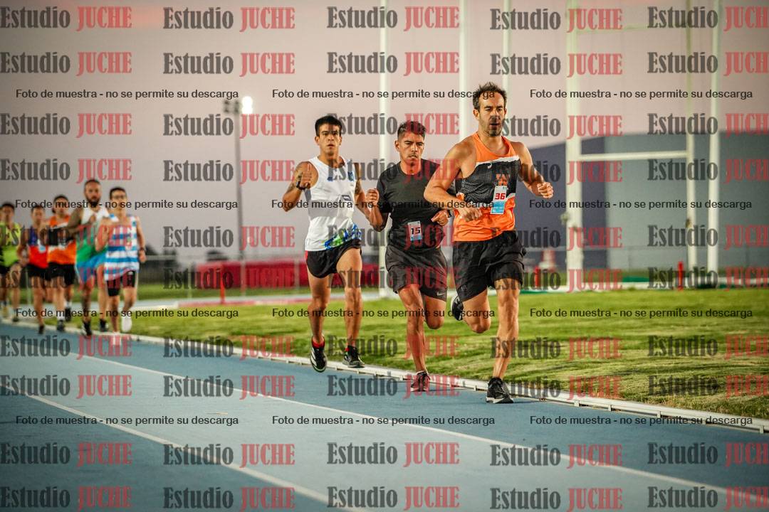 Fotos de los 3000 m llanos de varones