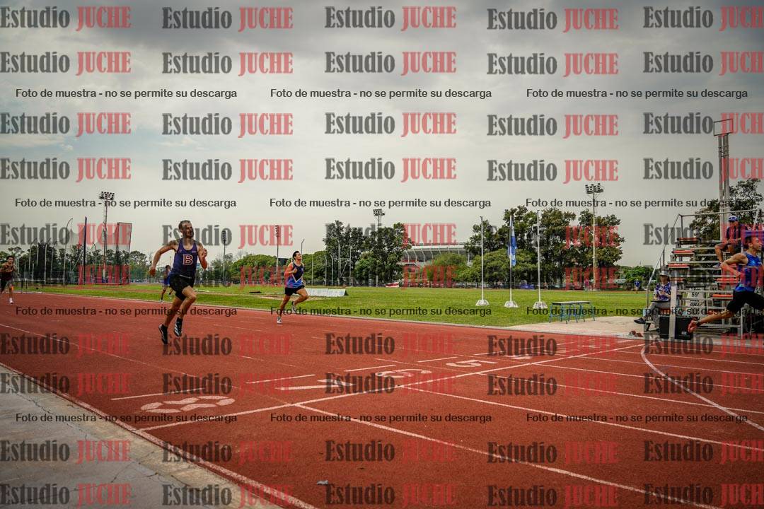 Fotos de los 400 m con vallas de varones