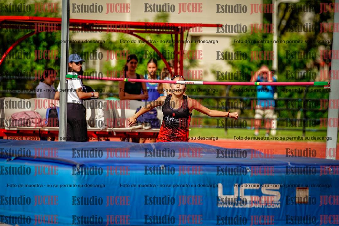 Fotos del salto en alto de mujeres