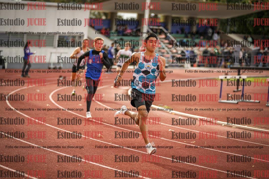 Fotos de los 400 m llanos de varones