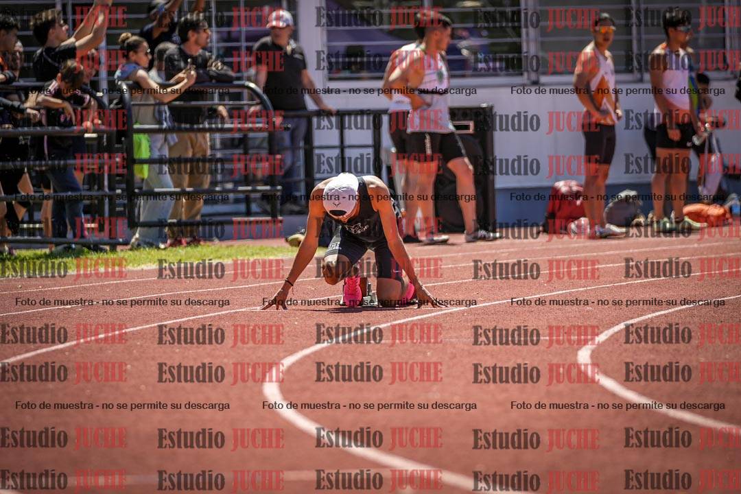 Fotos de los 400 m llanos de varones