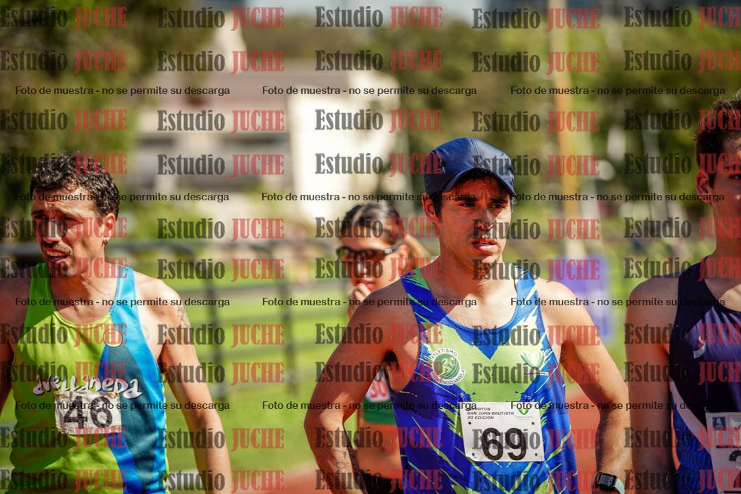 Fotos de los 5000 m llanos de mujeres y varones