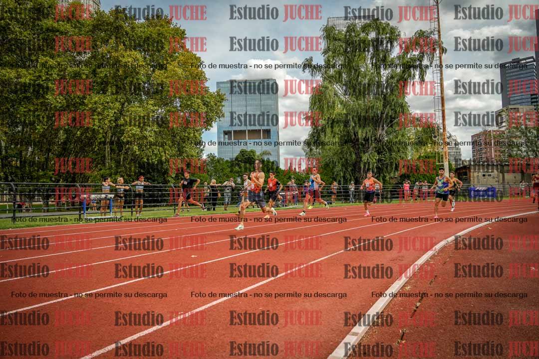 Fotos de los 800 m de varones