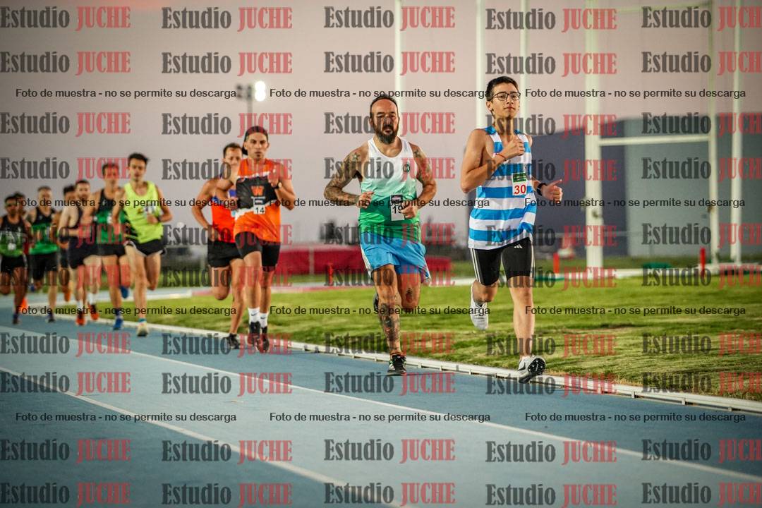 Fotos de los 3000 m llanos de varones