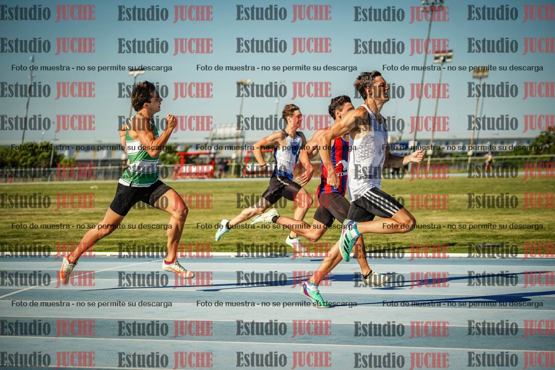 Fotos de los 400 m llanos de varones