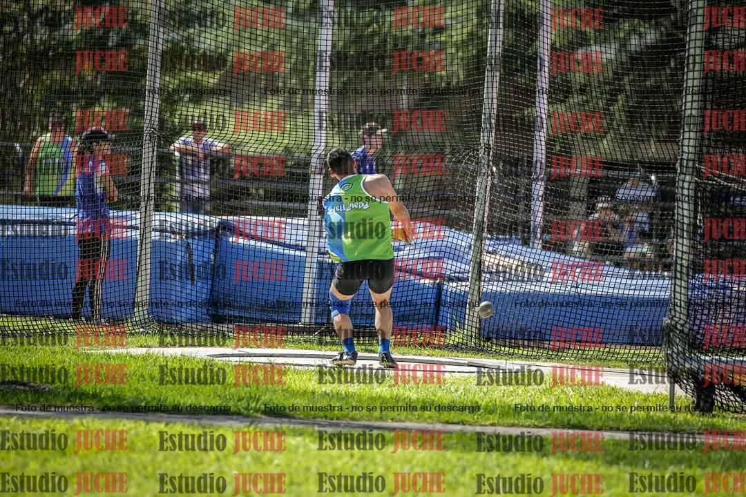 Fotos del lanzamiento de martillo de varones