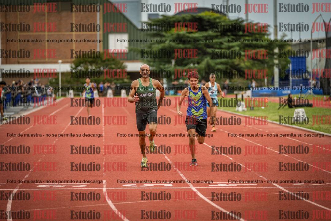 Fotos de los 400 m llanos de varones