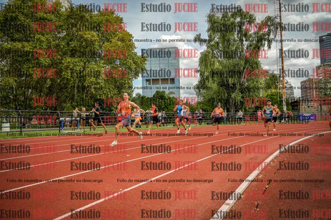Fotos de los 800 m de varones