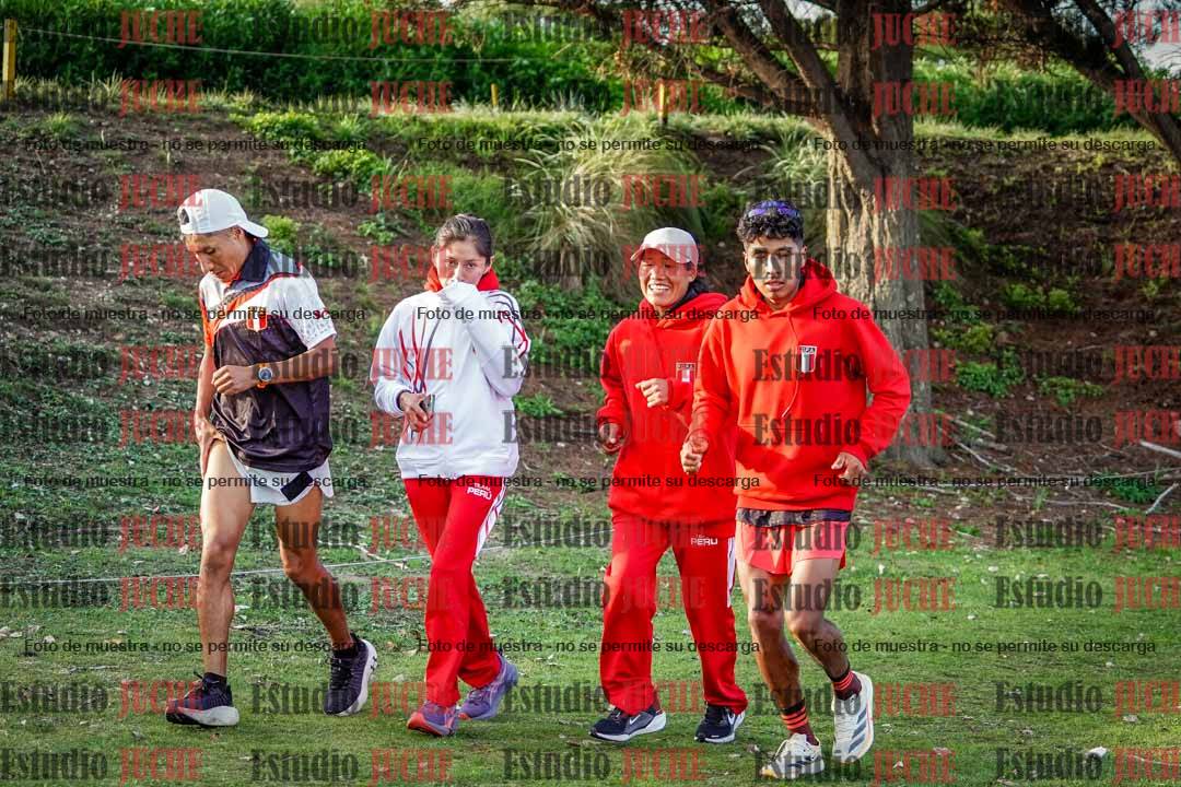 Fotos de algunos extras y podios del día 3