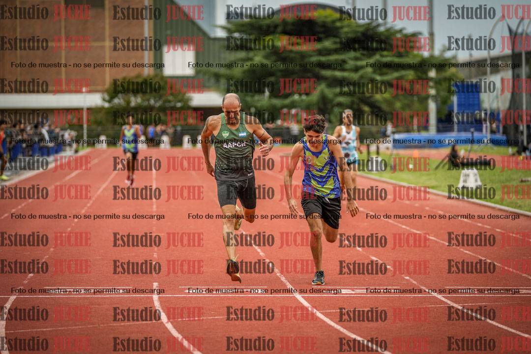 Fotos de los 400 m llanos de varones