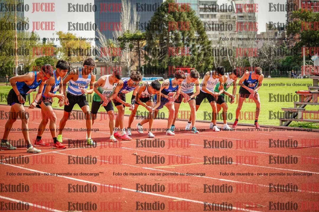 Fotos de los 3000 m llanos de varones