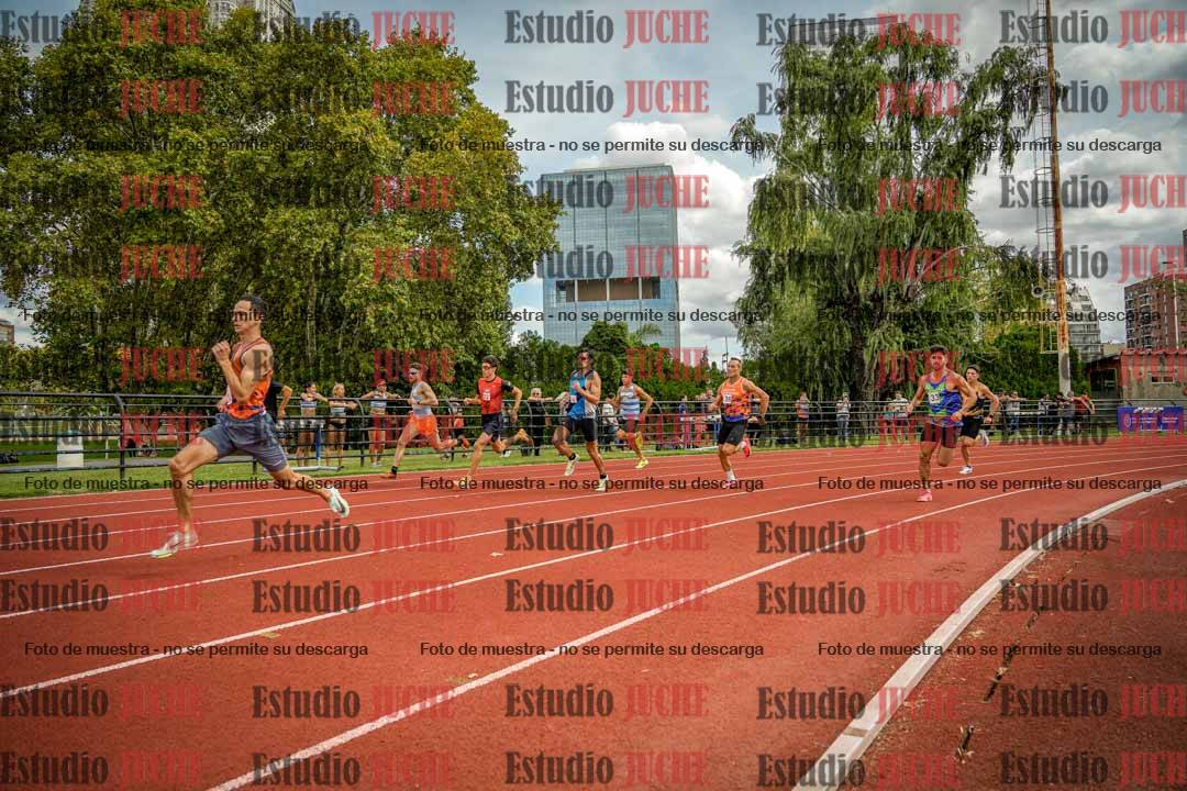 Fotos de los 800 m de varones