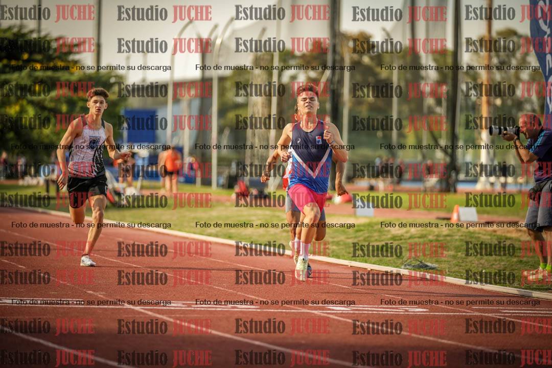 Fotos de los 400 m llanos de varones