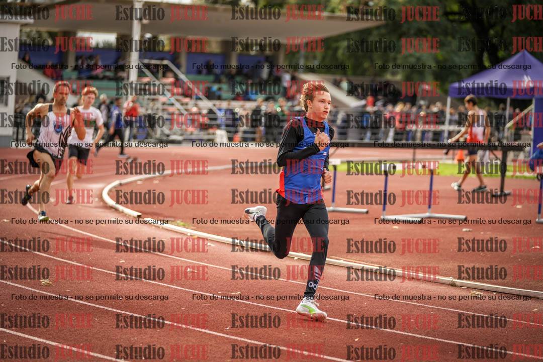 Fotos de los 400 m llanos de varones