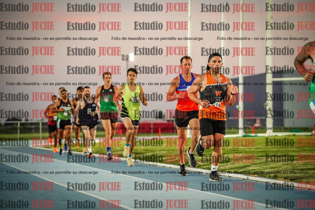 Fotos de los 3000 m llanos de varones