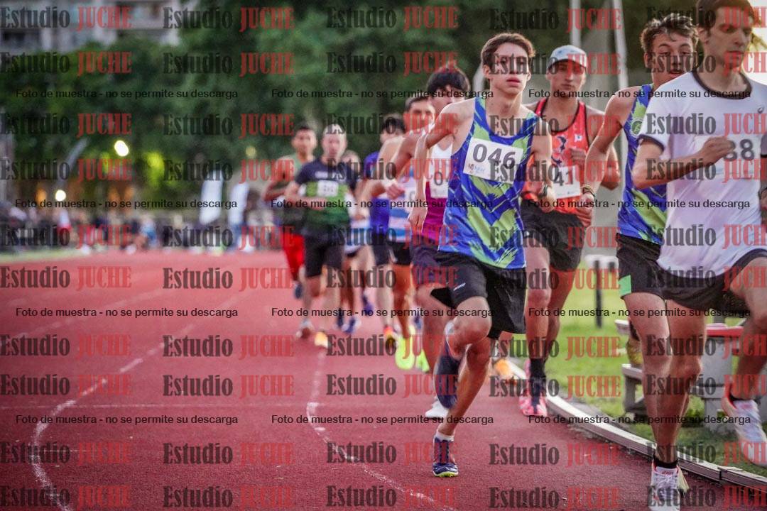 Fotos de los 1500 m llanos de varones