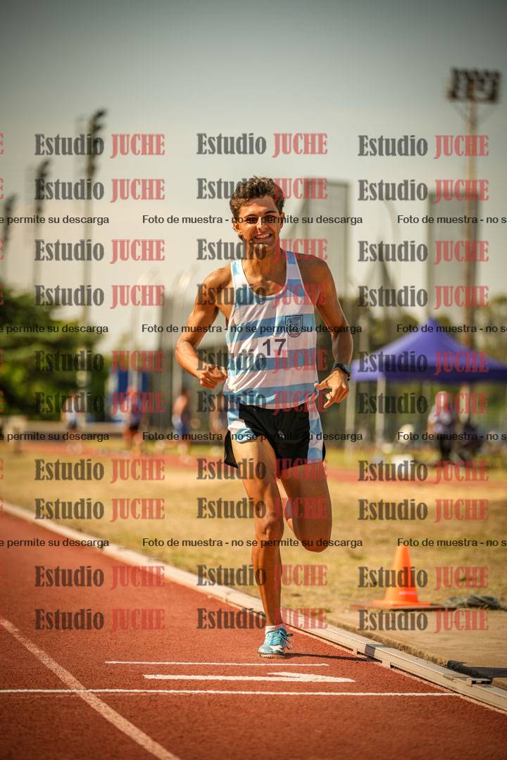 Fotos de los 800 m llanos de varones