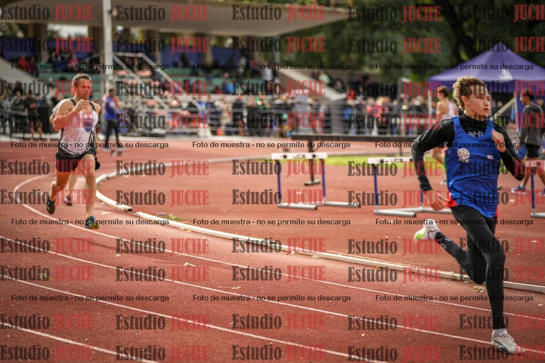 Fotos de los 400 m llanos de varones