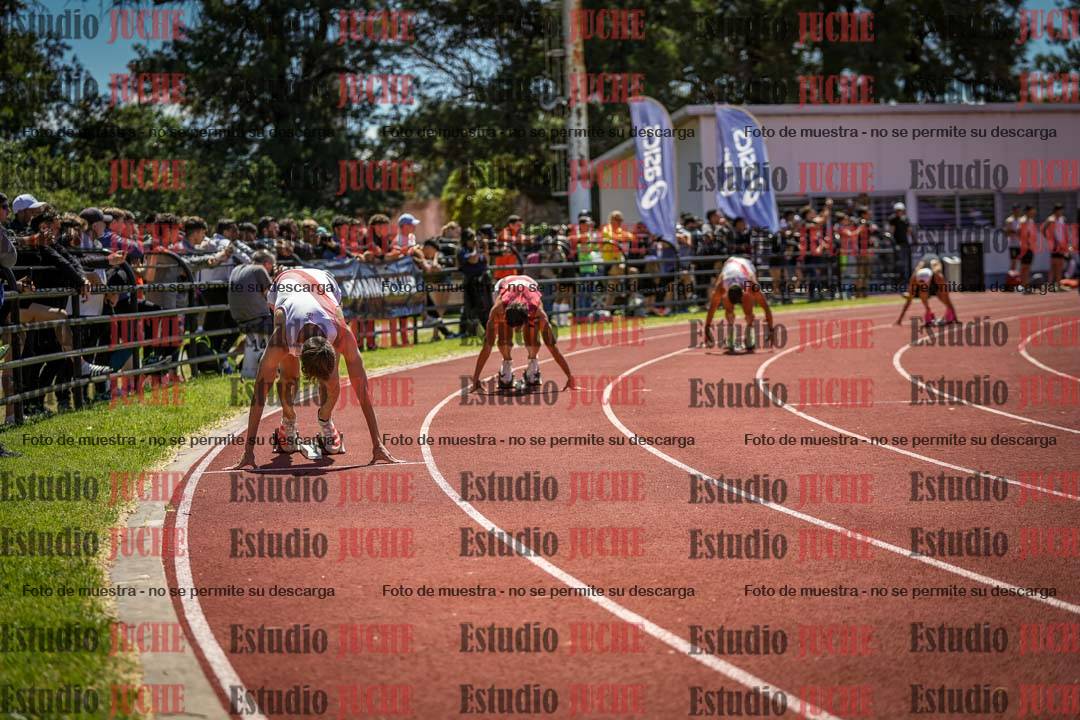 Fotos de los 400 m llanos de varones