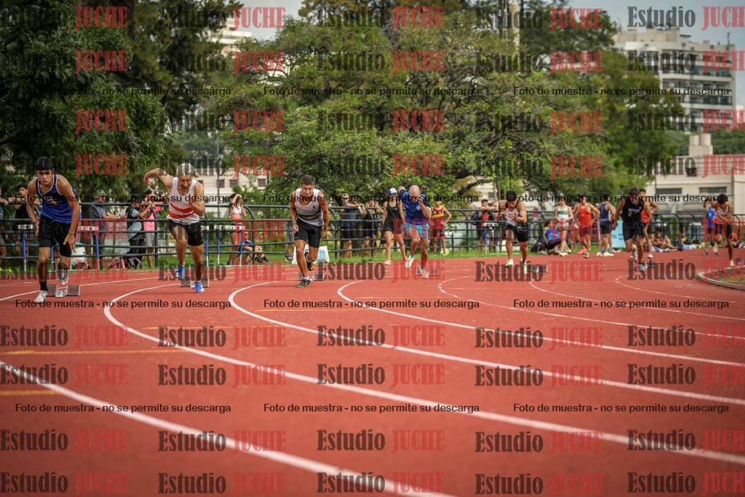 Fotos de los 200 m llanos de varones