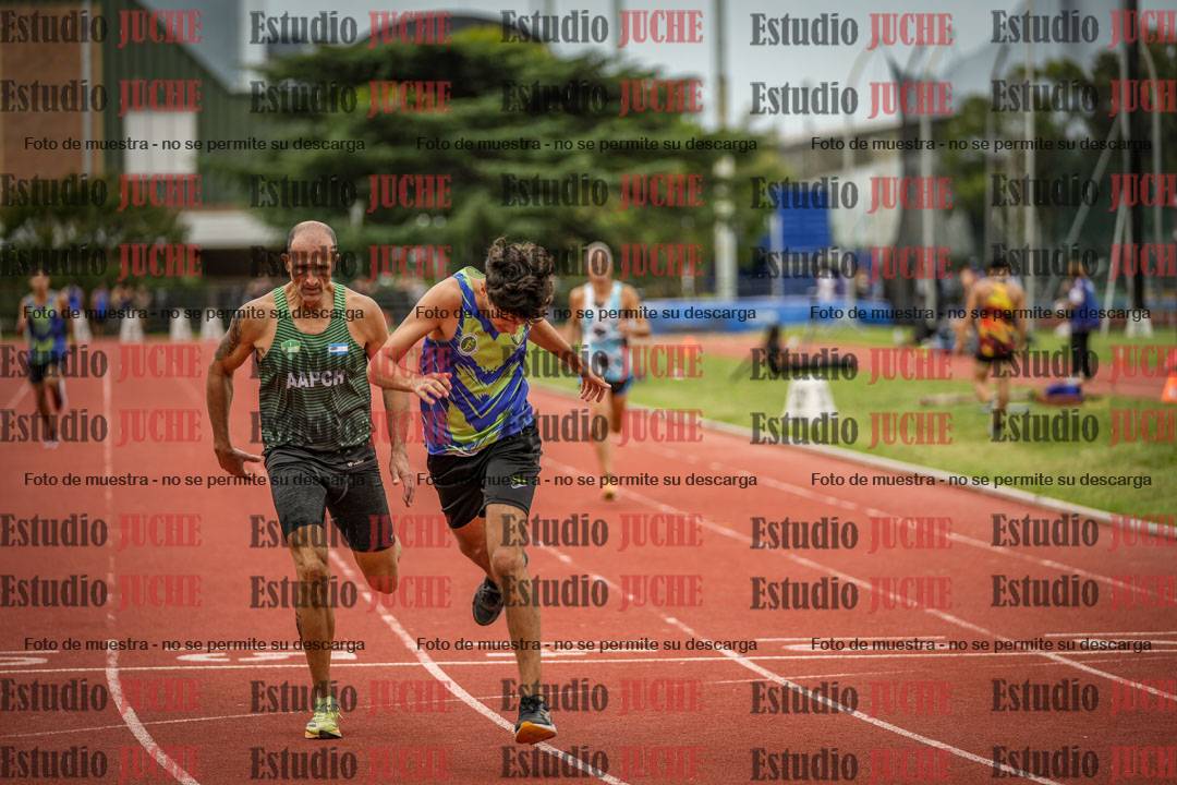 Fotos de los 400 m llanos de varones