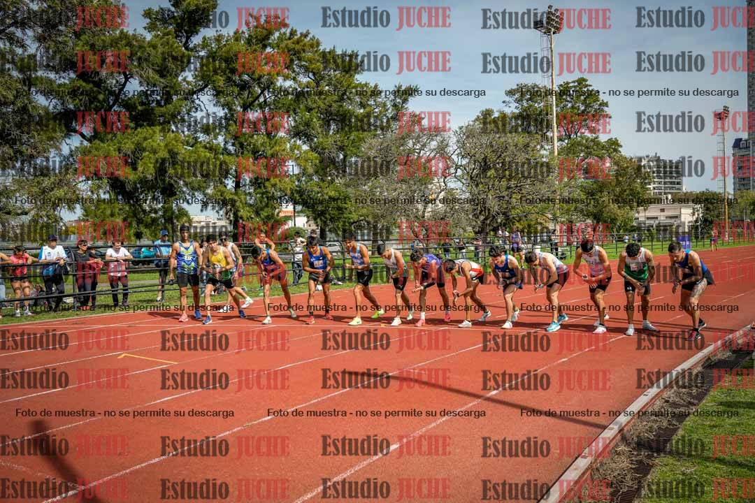 Fotos de los 3000 m llanos de varones