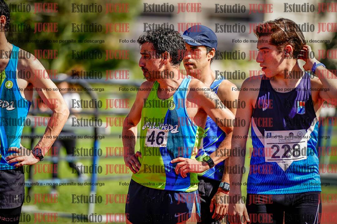 Fotos de los 5000 m llanos de mujeres y varones