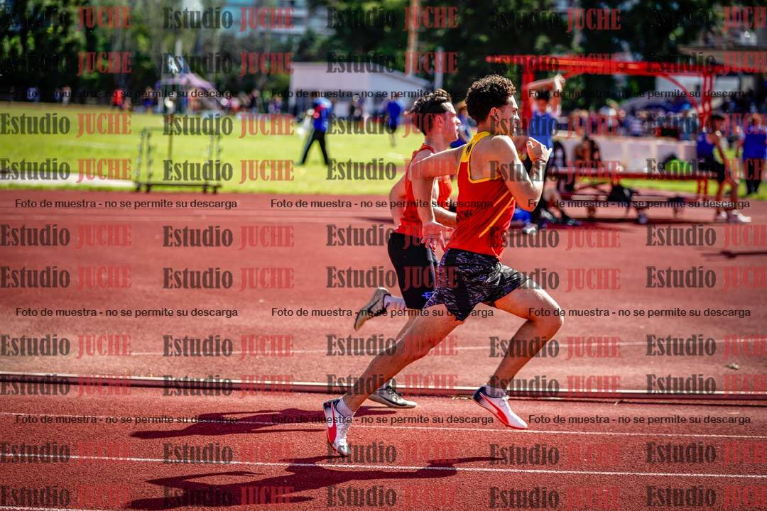 Fotos de los 200 m llanos de varones