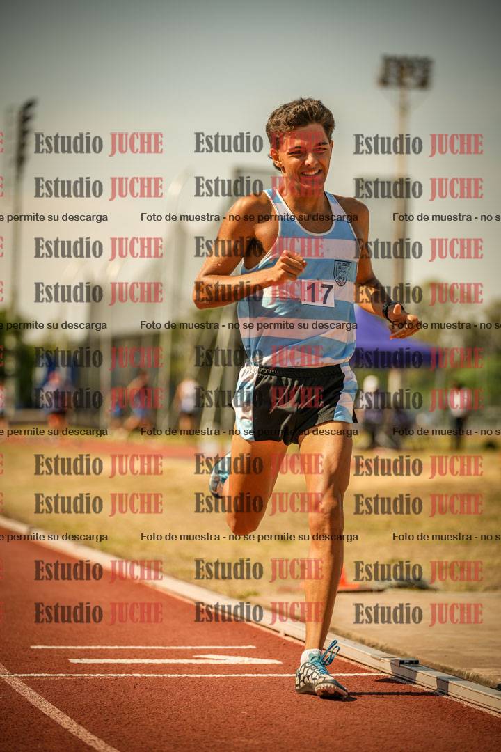 Fotos de los 800 m llanos de varones