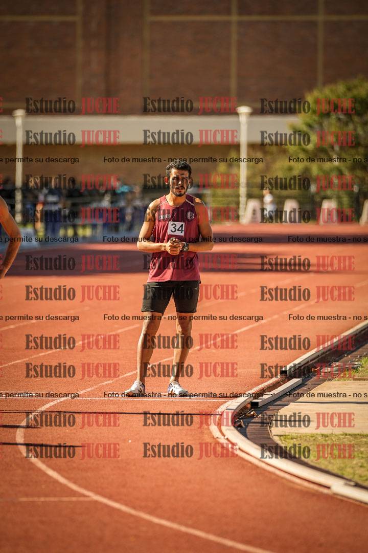 Fotos de los 800 m llanos de varones