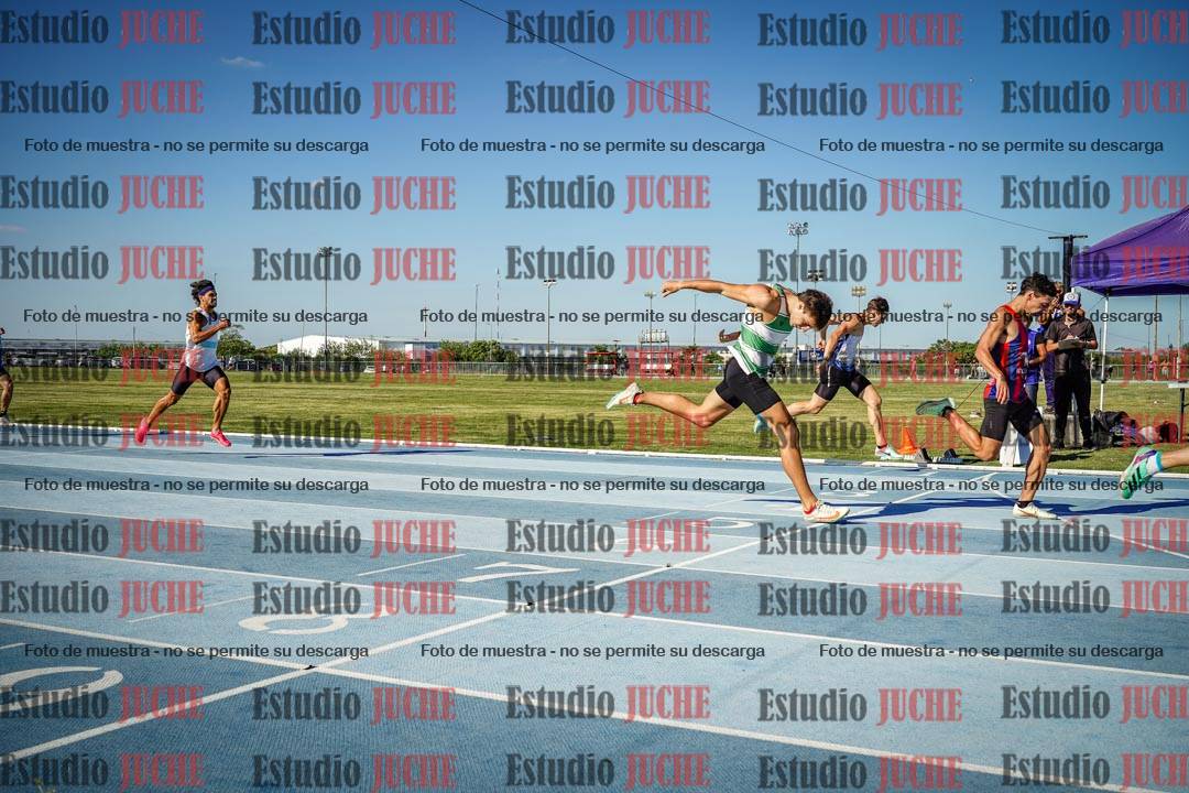 Fotos de los 400 m llanos de varones