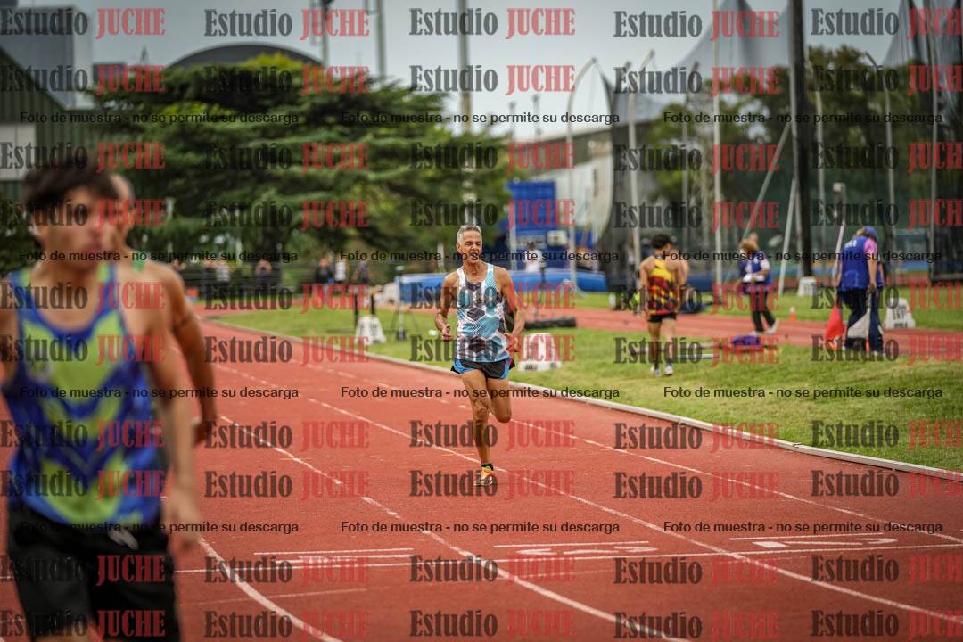 Fotos de los 400 m llanos de varones