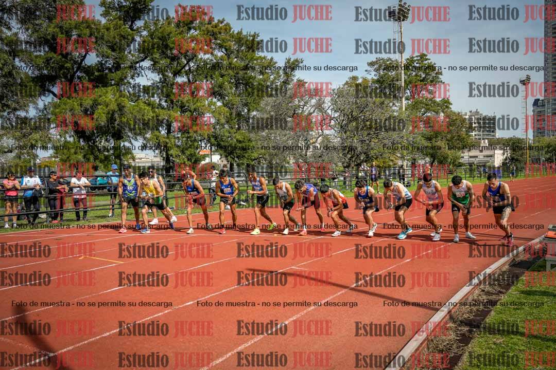 Fotos de los 3000 m llanos de varones