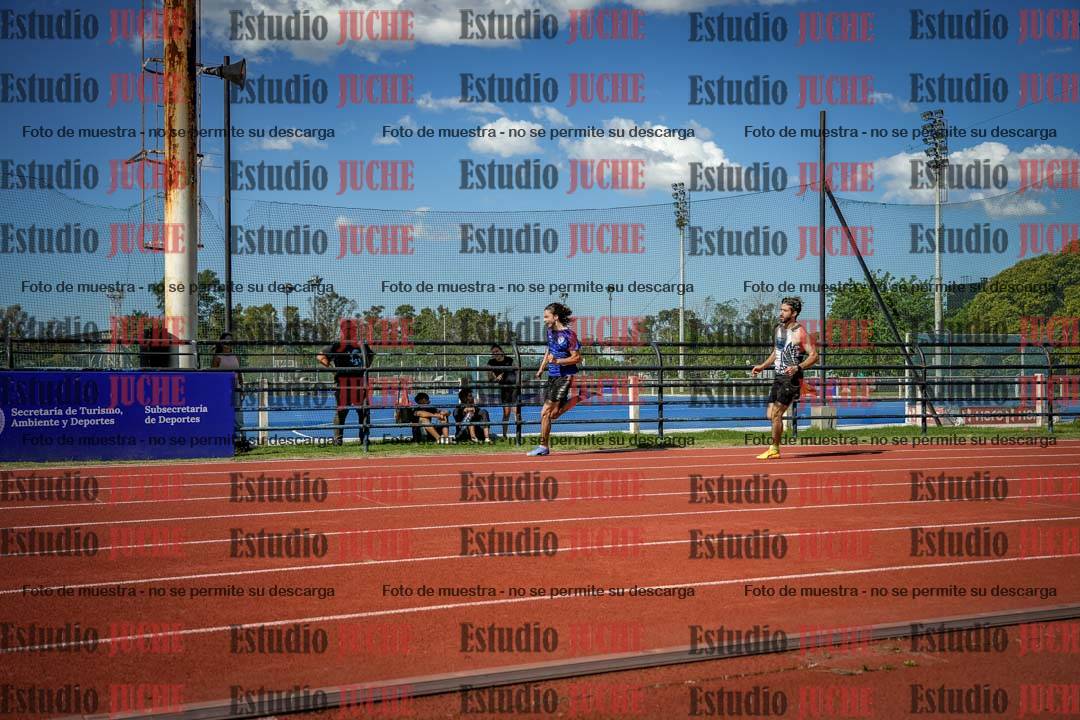 Fotos de los 200 m llanos de varones