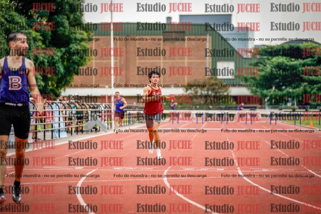 Fotos de los 400 m con vallas de varones