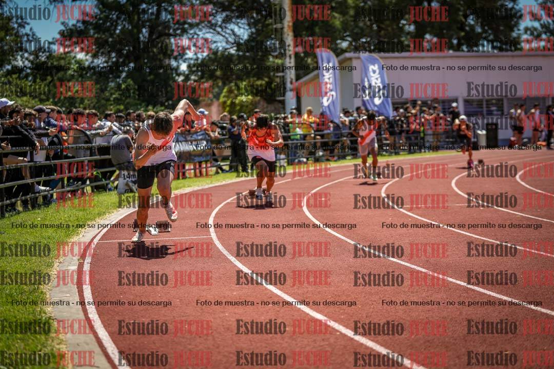 Fotos de los 400 m llanos de varones