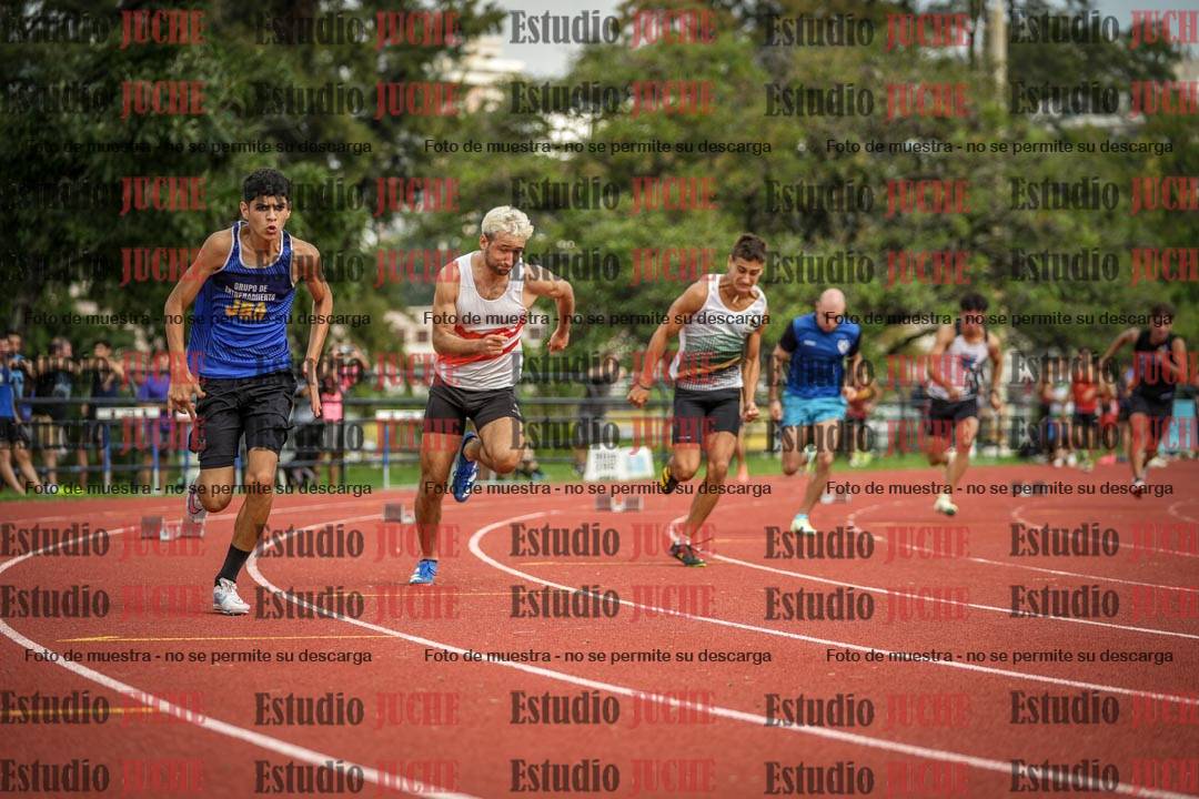 Fotos de los 200 m llanos de varones