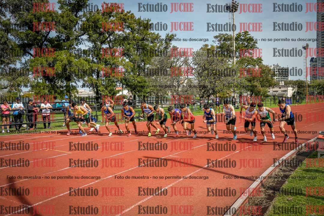Fotos de los 3000 m llanos de varones