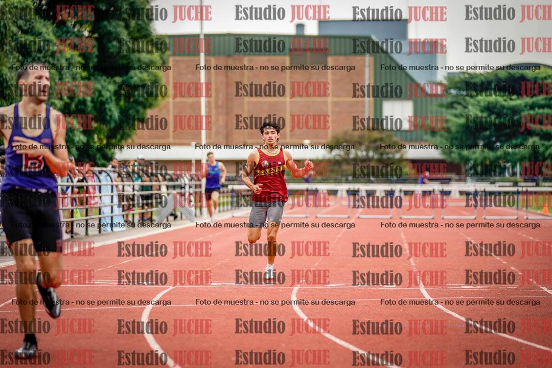 Fotos de los 400 m con vallas de varones