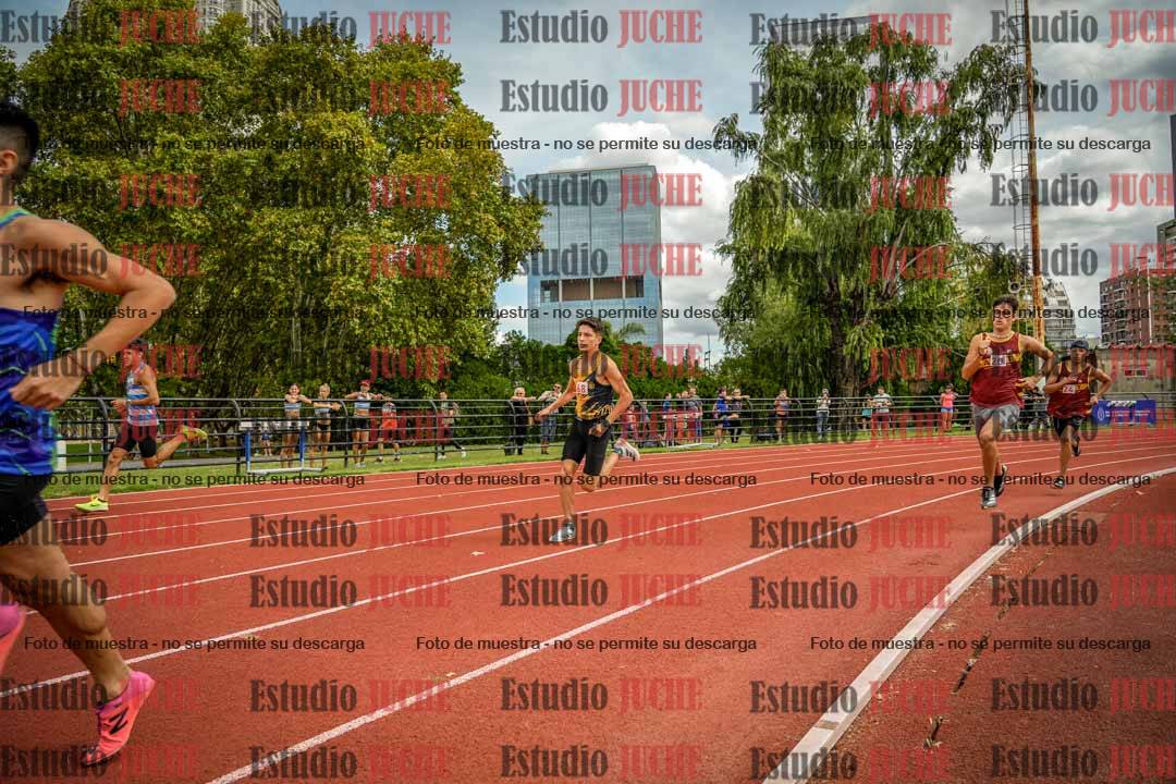 Fotos de los 800 m de varones