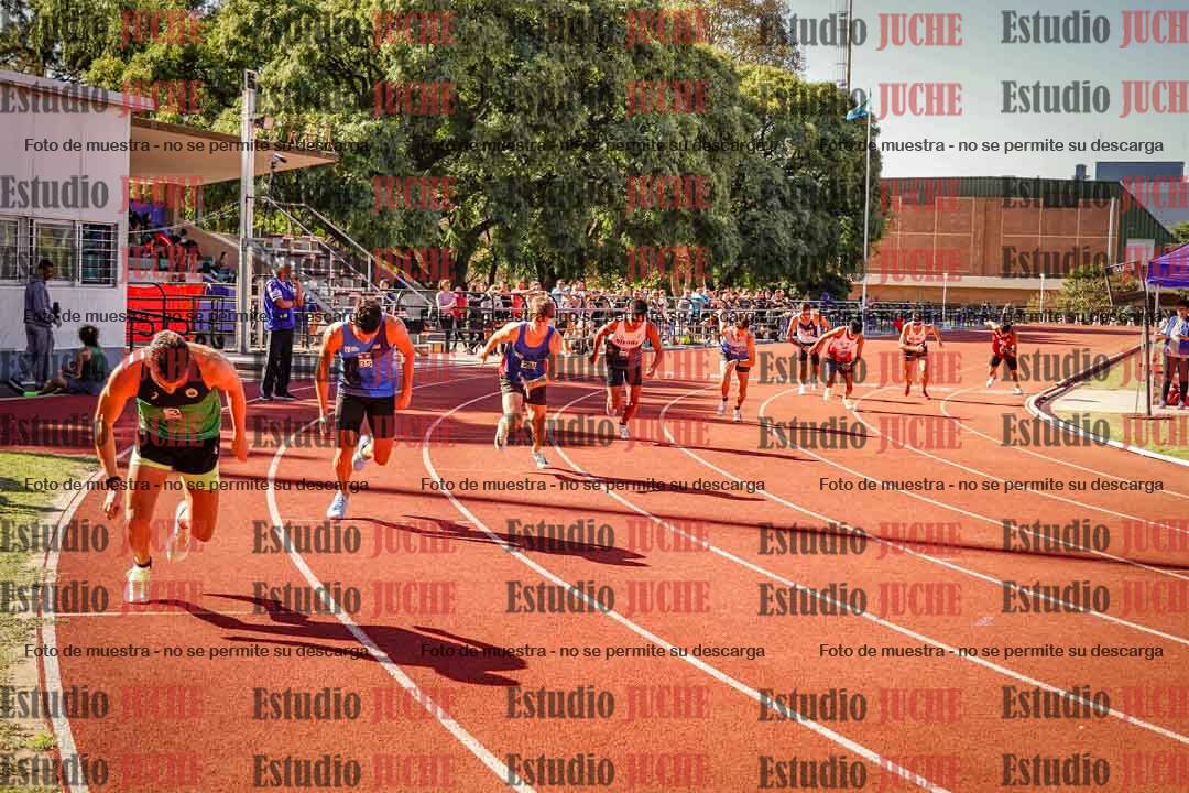 Fotos de los 800 m llanos de varones